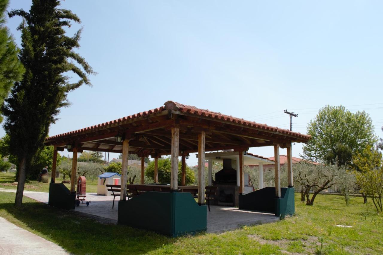 Olivemare Holidays Nea Iraklia Exterior foto