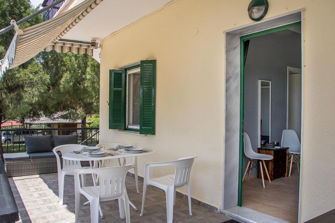 Olivemare Holidays Nea Iraklia Exterior foto