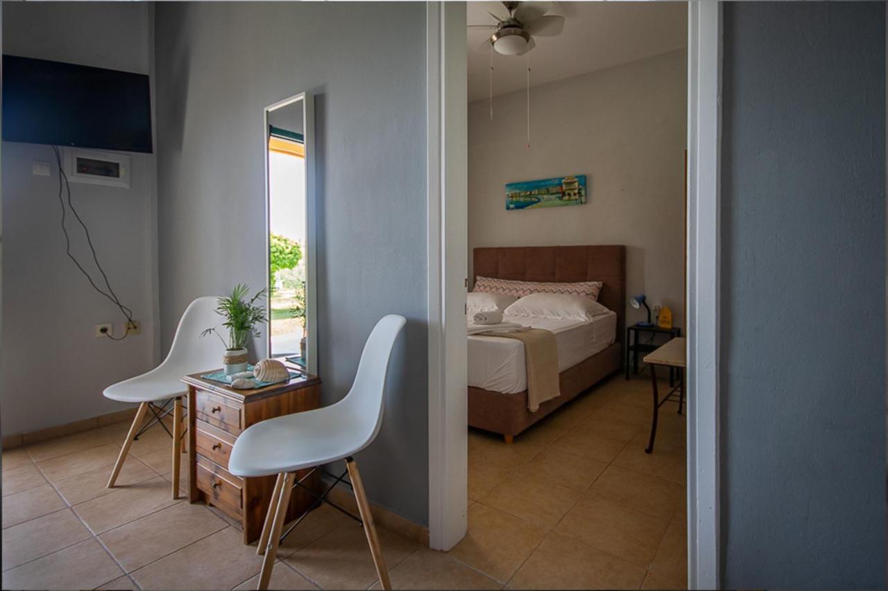 Olivemare Holidays Nea Iraklia Exterior foto
